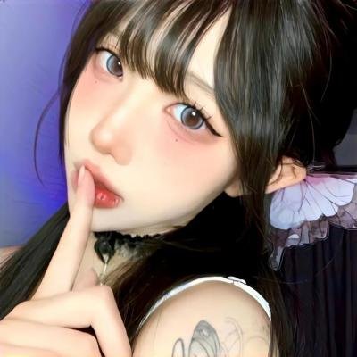 白色的女人